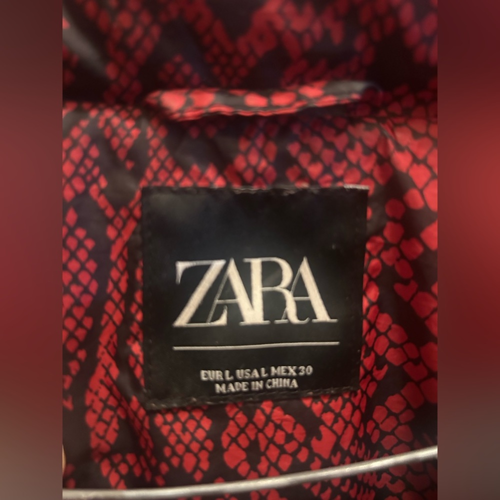 ZARA Women’s Red Snake Skin-Print Puffer Jacket – Size Large Coat - Picture 4 of 6